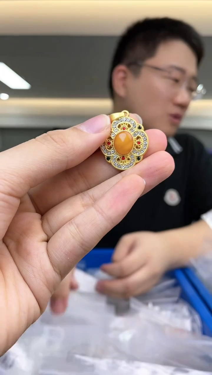 【闪购商品】蜜蜡裸石未镶嵌（多样性发一件）