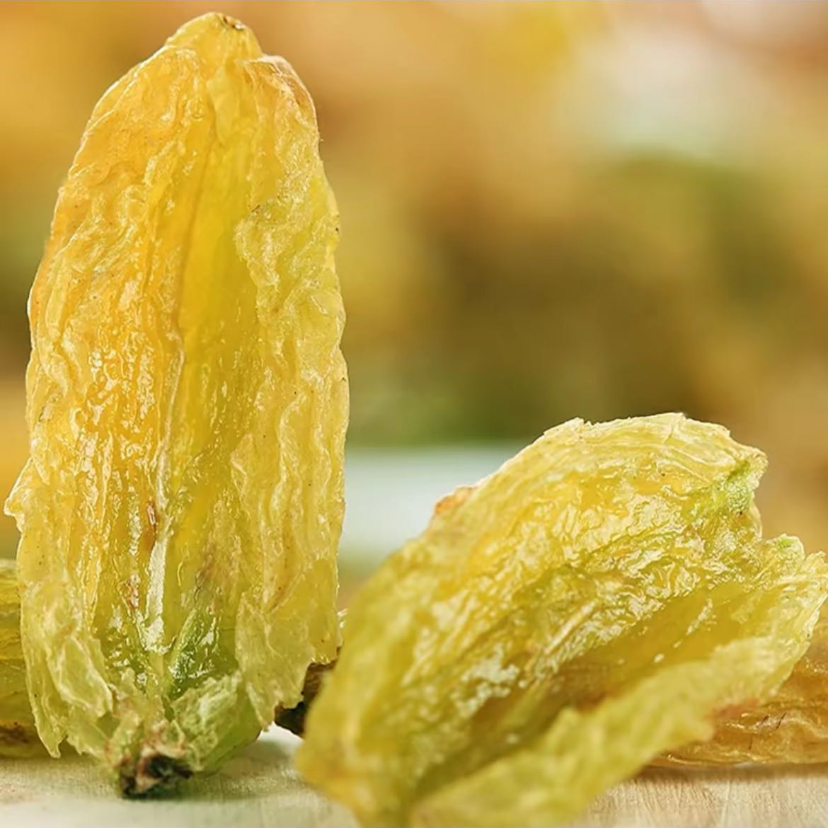 吐鲁番今年酸甜北极王葡萄干免洗