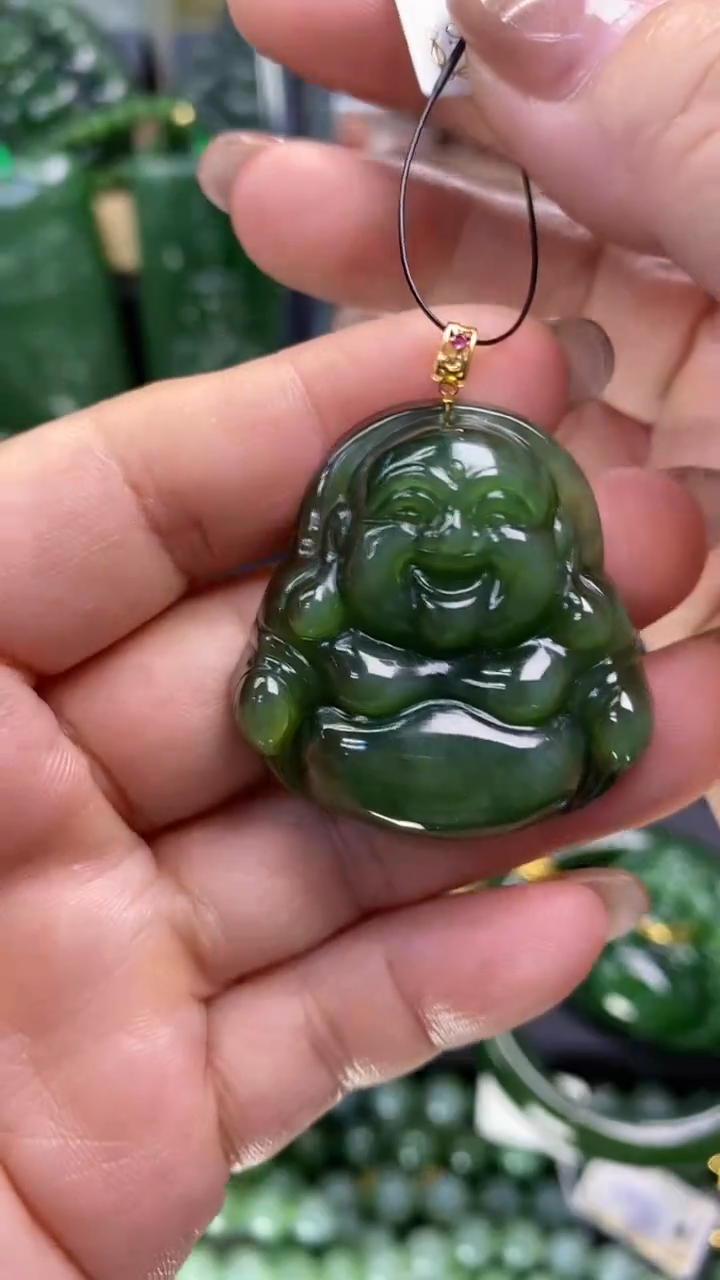 【闪购商品】和田玉（碧玉）挂件18K金镶嵌1