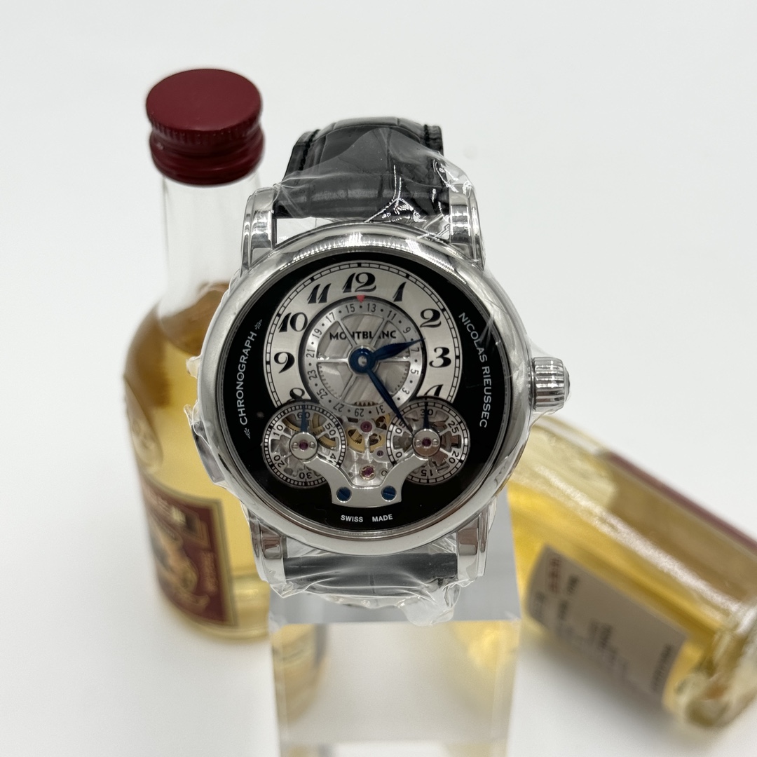 99新 Montblanc/万宝龙 尼古拉斯凯世 手动机械 精钢 43mm