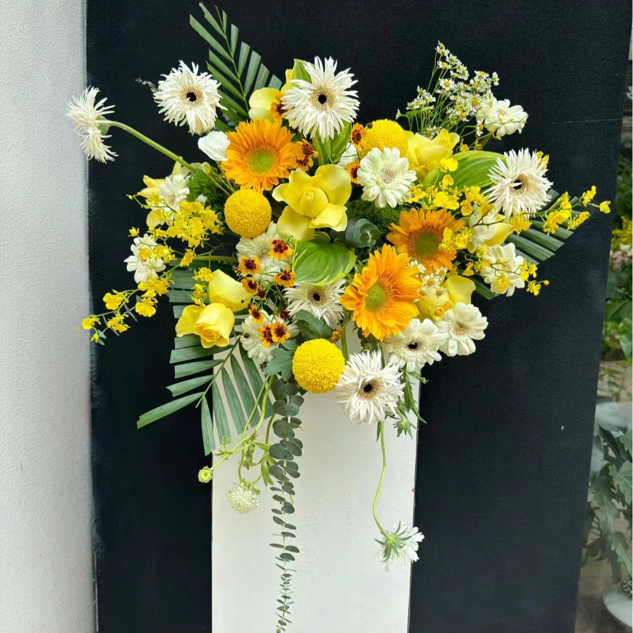 向日葵太阳花混搭讲台花