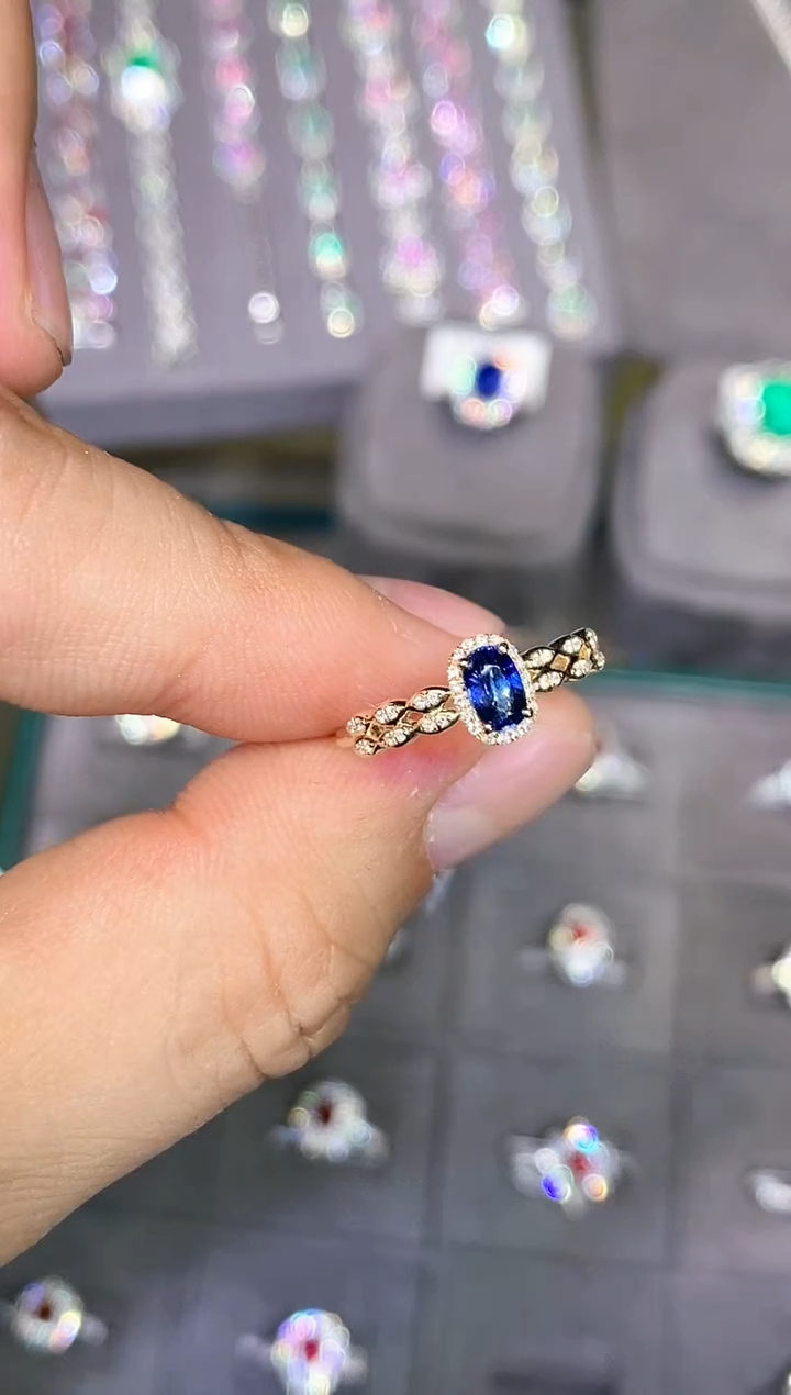 【闪购商品】蓝宝石戒指18K金镶嵌0.45ct/七天鉴赏/