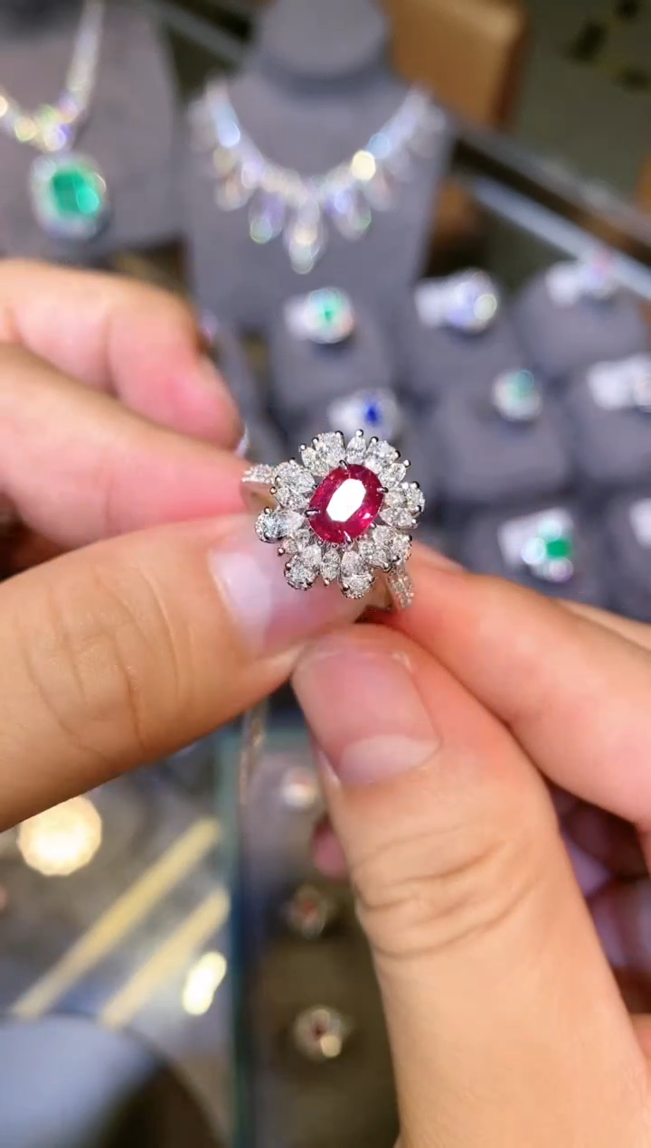 【闪购商品】红宝石戒指18K金镶嵌1.04ct/专属价/无烧