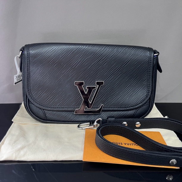 99新 LouisVuitton/路易威登 LV黑色水波纹法棍单肩斜挎包