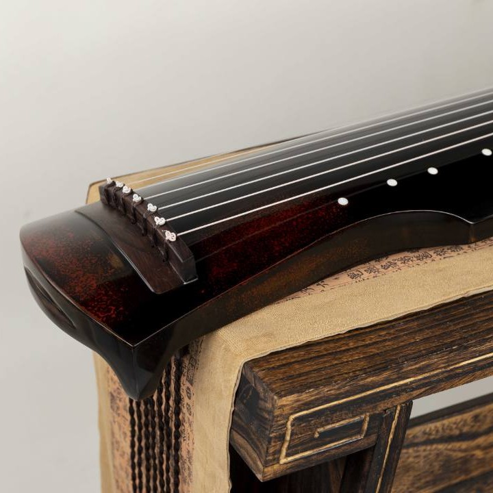 伏羲式杉木面梓木底阴阳琴。纯生漆鹿角霜演奏收藏古琴七弦琴