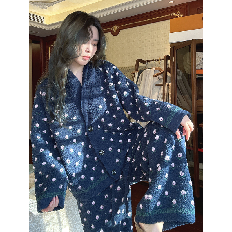 藏青淡粉碎花加厚针织半边绒睡衣套装女冬季保暖V领家居服两件套