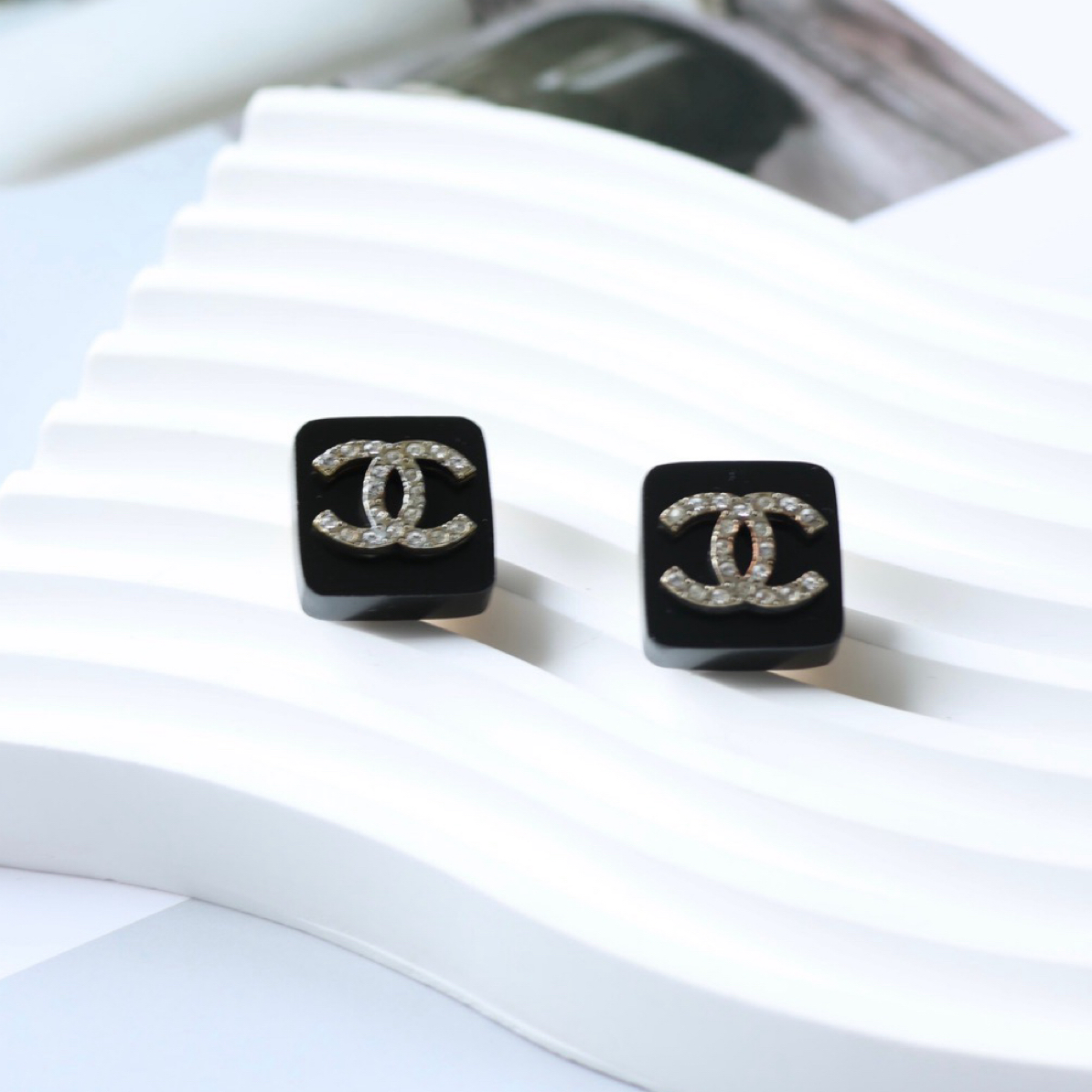 95新 Chanel/香奈儿 fl66 黑金亚克力镶钻双C方型 耳夹/611944403