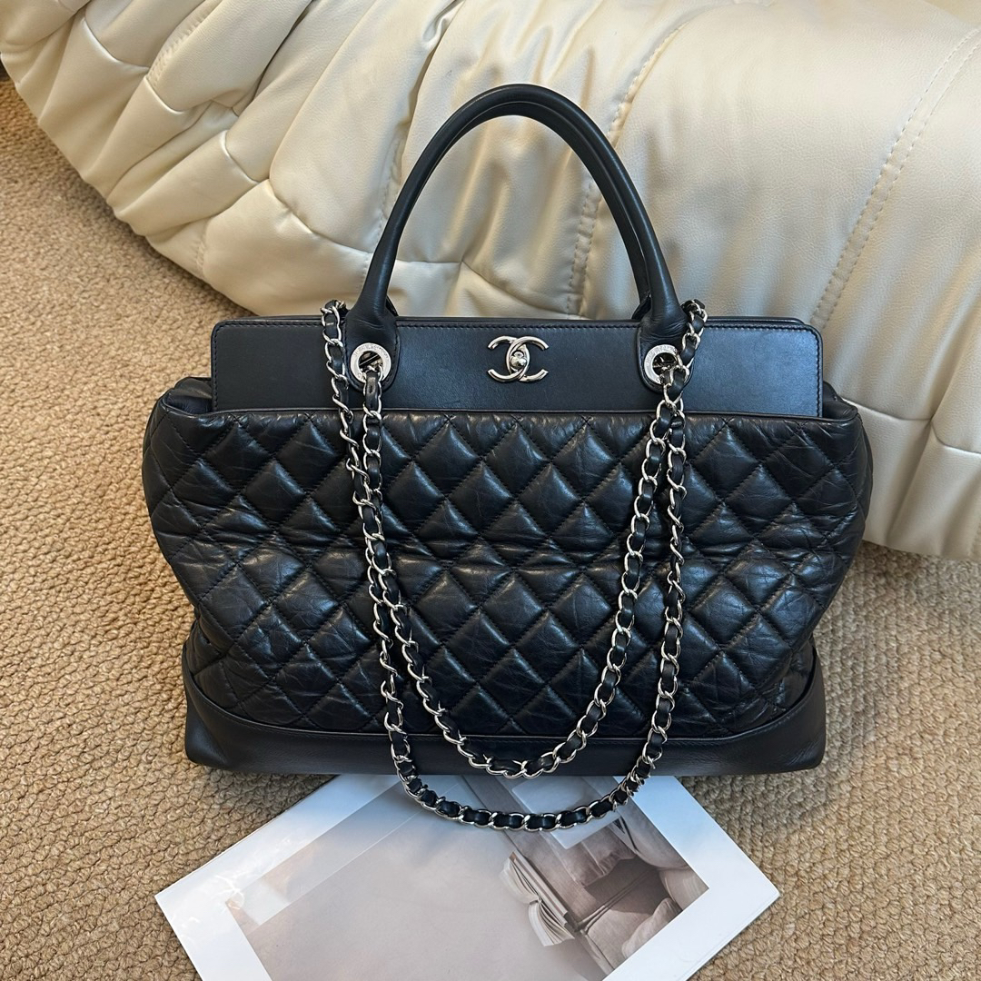 95新 Chanel/香奈儿 Chanel 黑银 牛皮2way衣架托特包/685295764