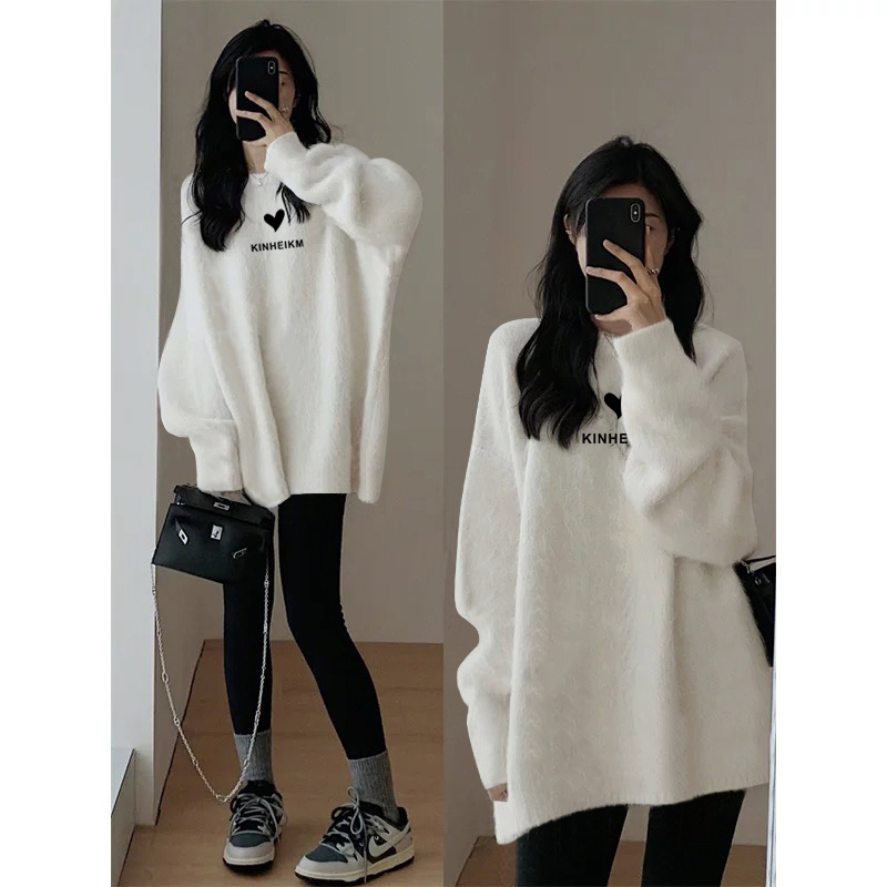 德绒长袖t恤女中长款宽松白色磨毛打底衫秋冬鲨鱼裤搭配的上衣