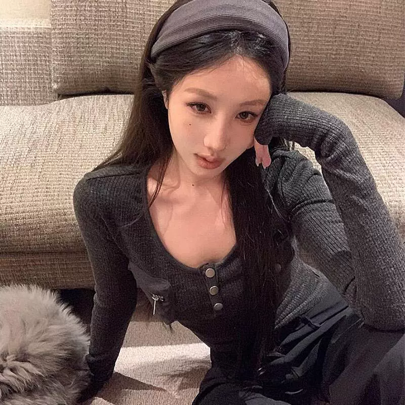 新品内搭复古拼接打底上衣女冬内搭口袋精致修身长袖显瘦针织衫