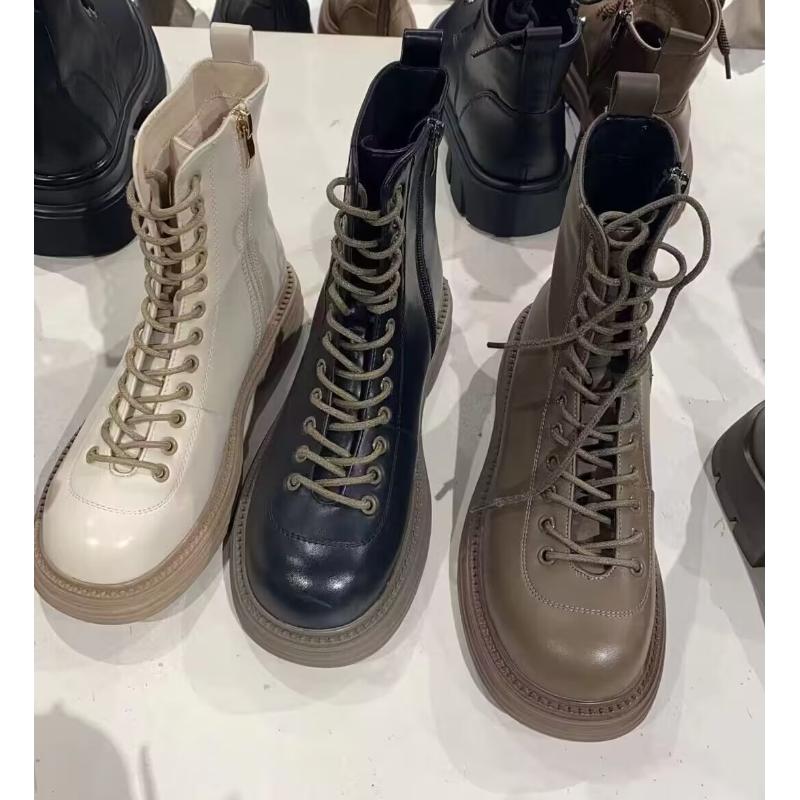 百丽纯爱新品女靴舒适平底短靴潮款马丁靴百搭短筒靴网红烟管靴