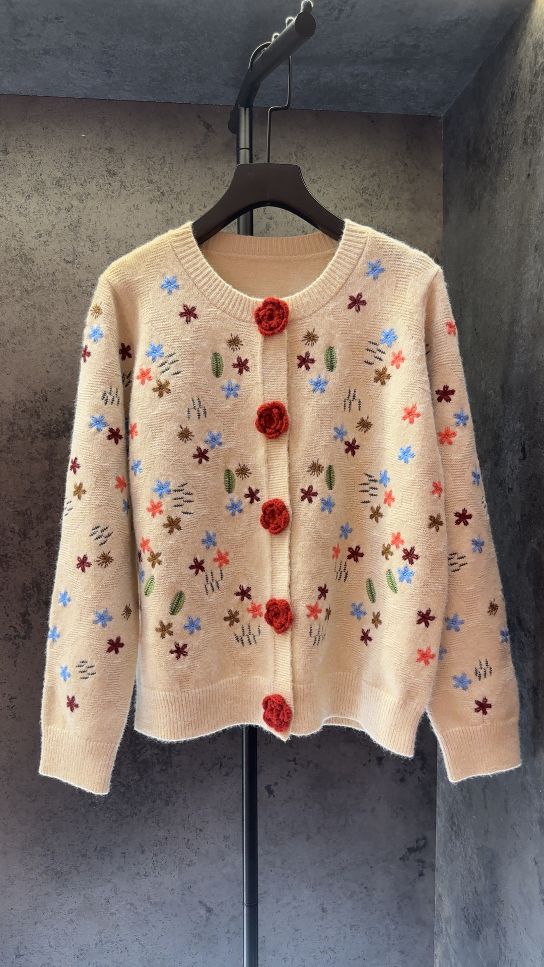 【精选大码80-200斤】刺绣重工显瘦立体花朵百搭开衫上衣款1798