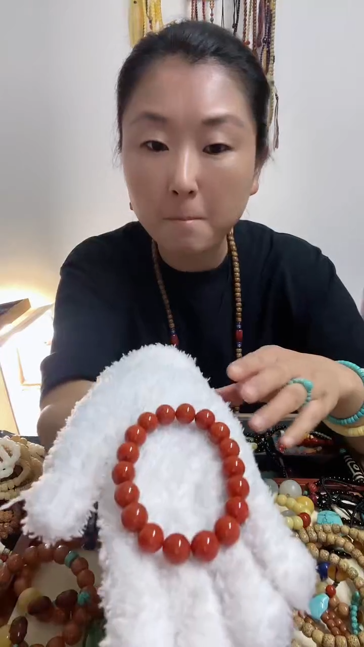 【闪购商品】南红玛瑙手链未镶嵌满色满肉精品单圈