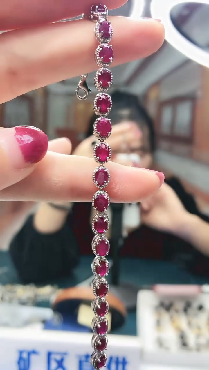 【闪购商品】红宝石手链银S925镶嵌一条