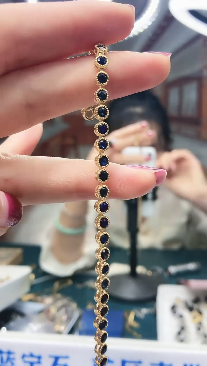 【闪购商品】蓝宝石手链银S925镶嵌一条