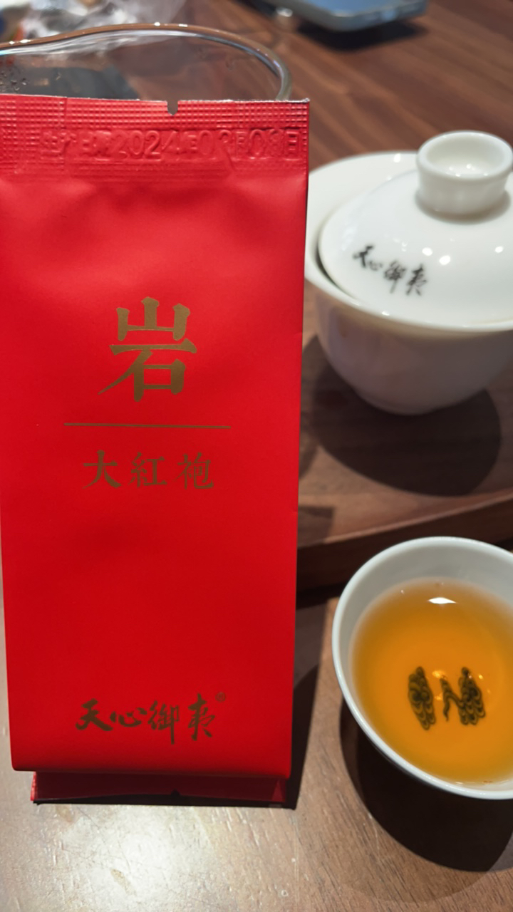 「香甜胜初恋」 初恋大红袍 9g * 12泡 武夷岩茶大红袍蜜桃乌龙茶