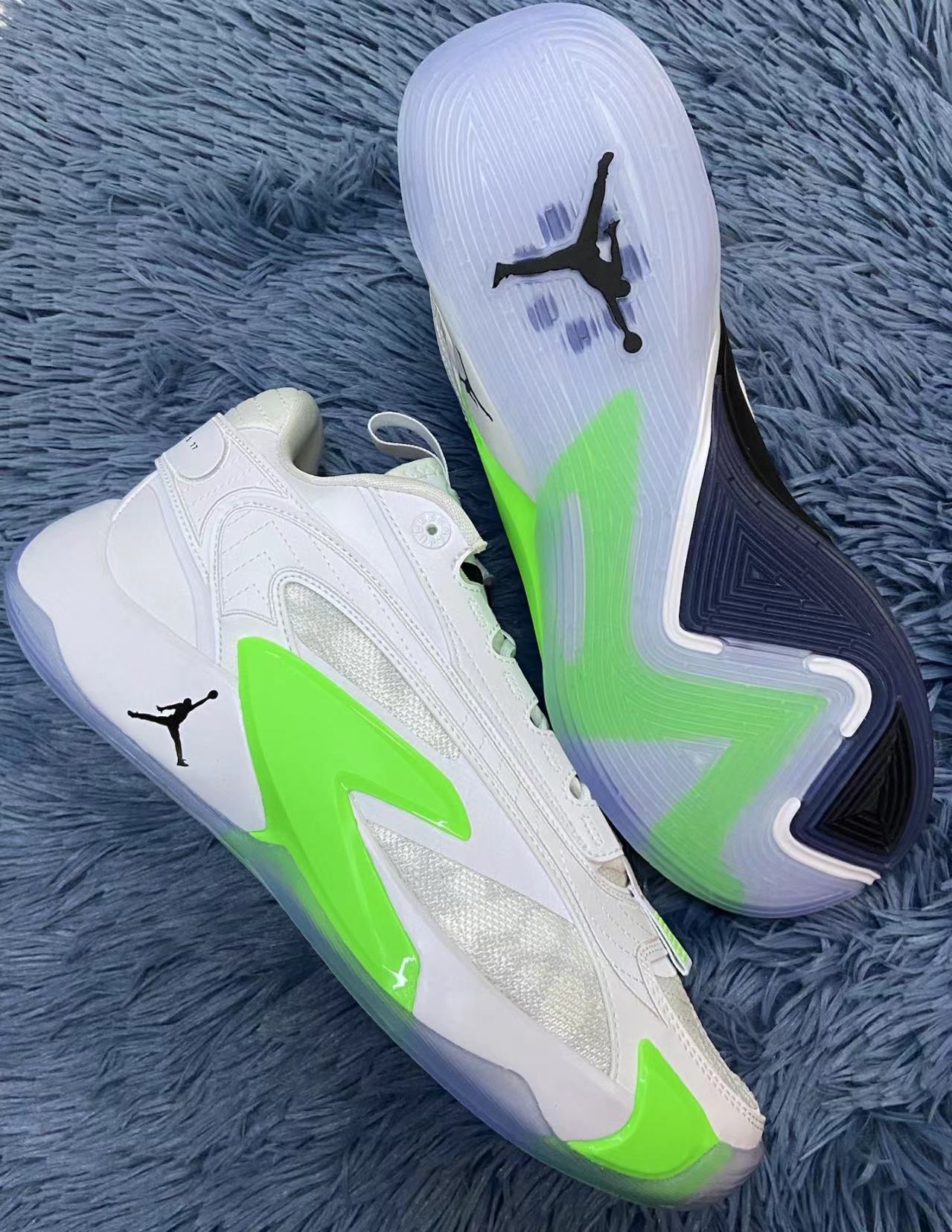 耐克JORDAN LUKA 2东契奇2男子实战篮球鞋DX9012-103