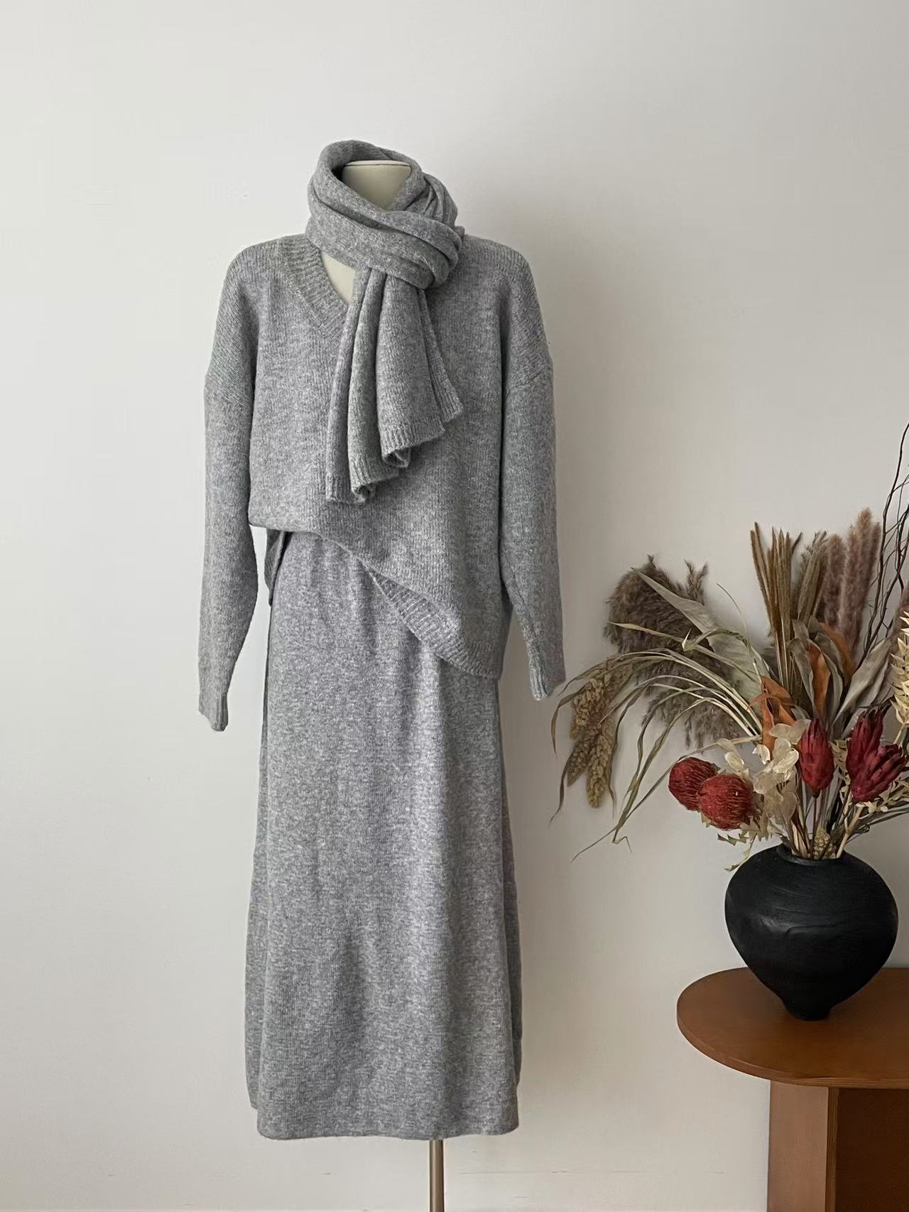 慵懒温柔毛衣+半身裙+围巾三件套93368