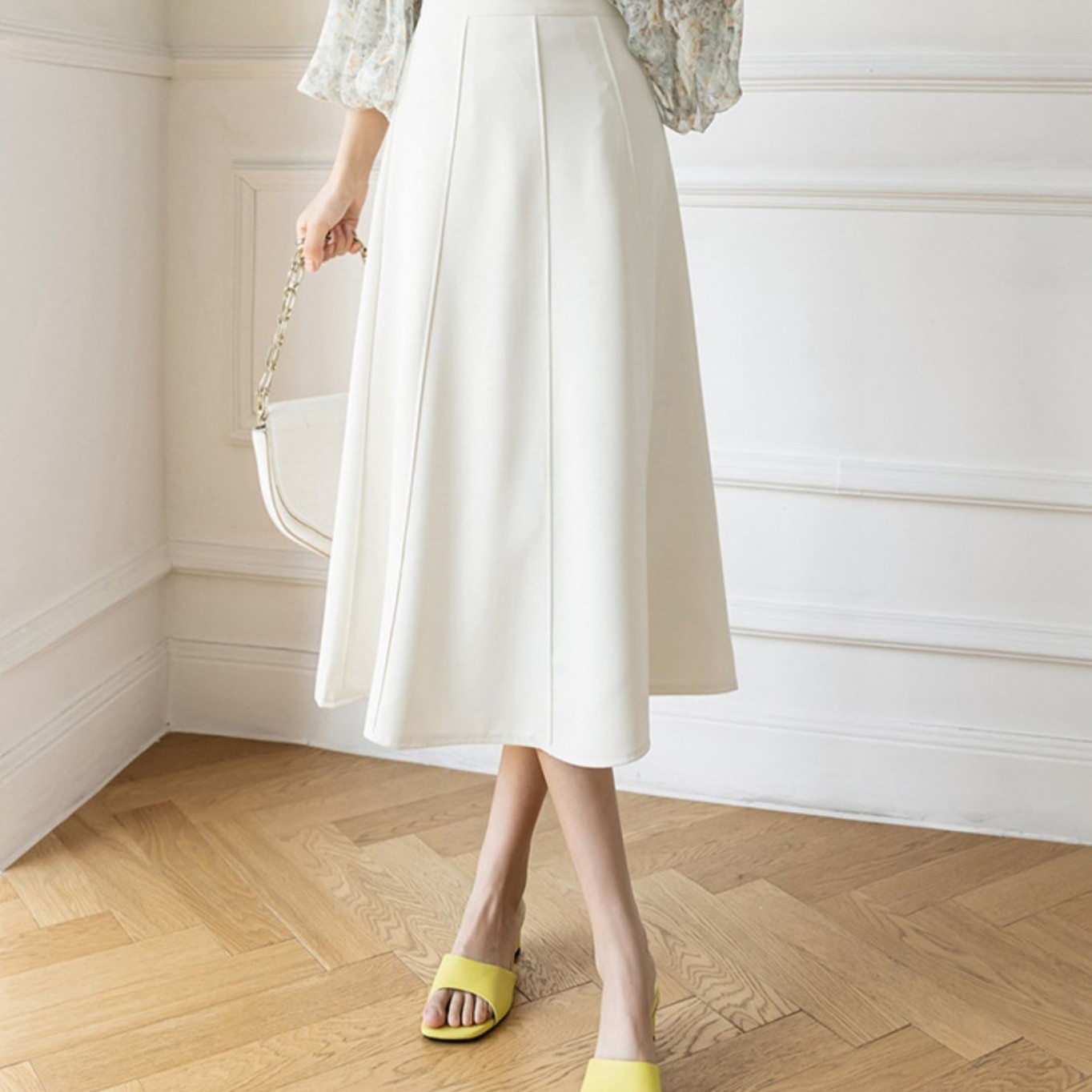 高腰法式米白色半身裙显瘦2023春夏季新款a字伞裙QZ819