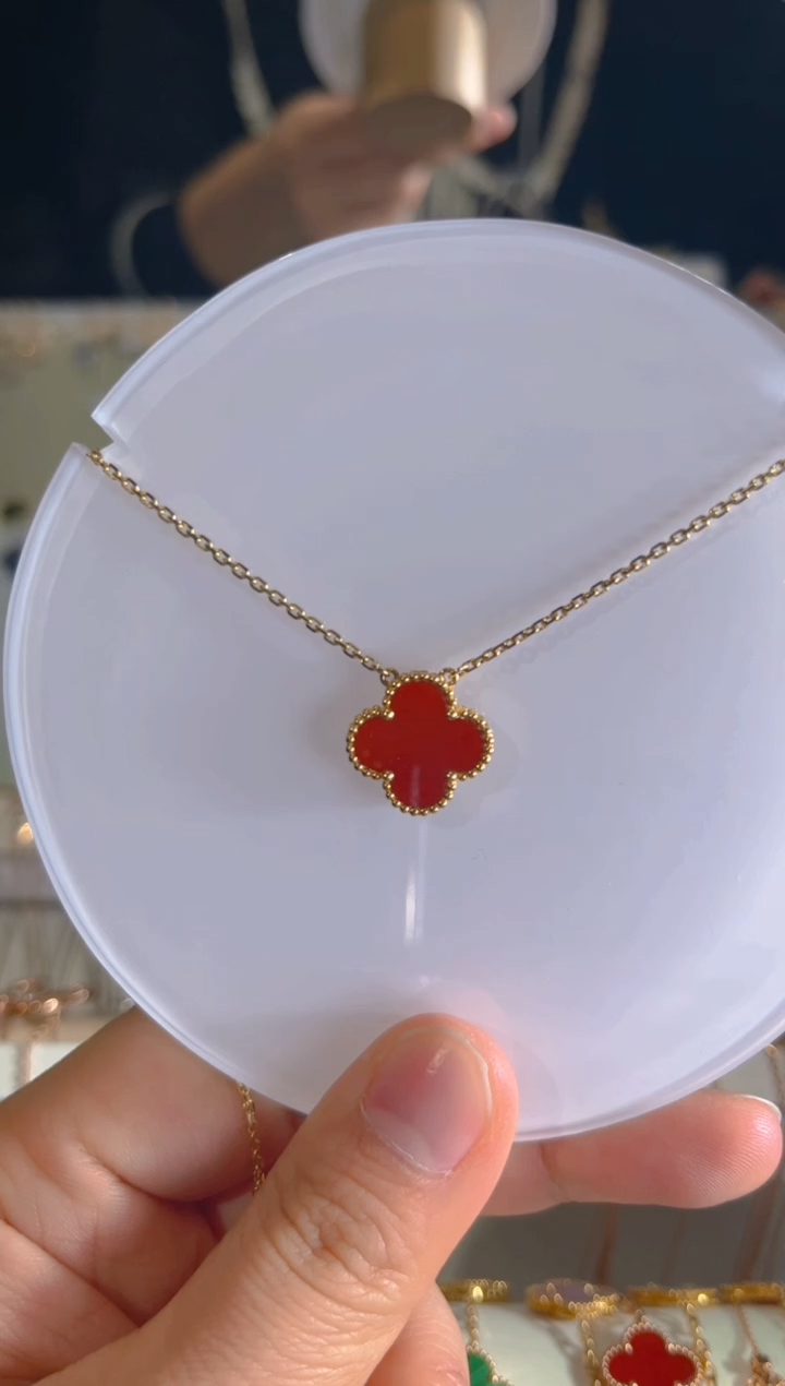 【闪购商品】玛瑙/玉髓项链18K金镶嵌项链k黄