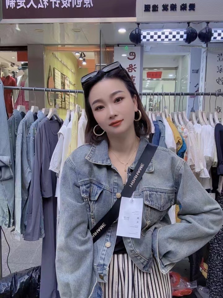 豆豆妈冬款特卖孤品短款韩版上衣裤子牛仔百搭长袖短外套休闲时尚