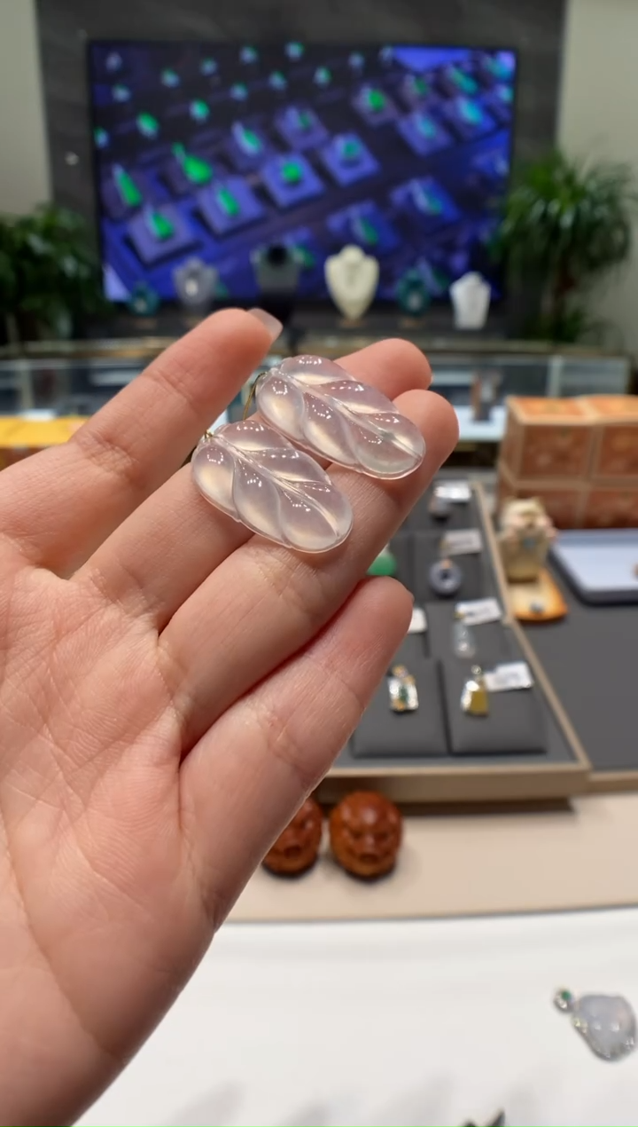【闪购商品】翡翠颈饰未镶嵌叶子多样性发