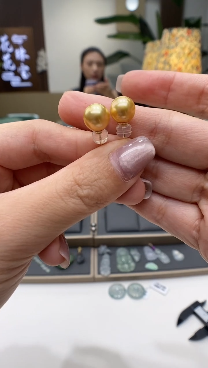 【闪购商品】海水珍珠耳饰18K金镶嵌耳钉