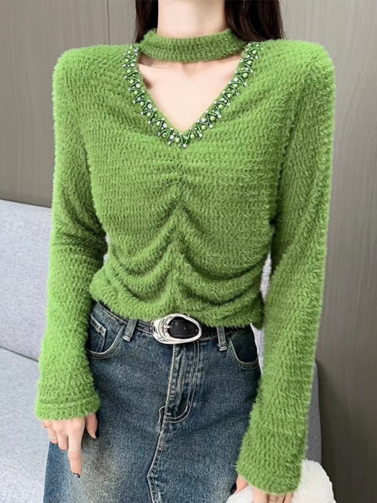 时尚潮流镂空带钻毛衣7108