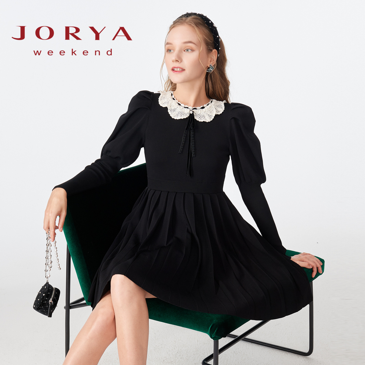 卓雅周末复古宫廷风钩花蝴蝶结针织连衣裙EJWCDQ73