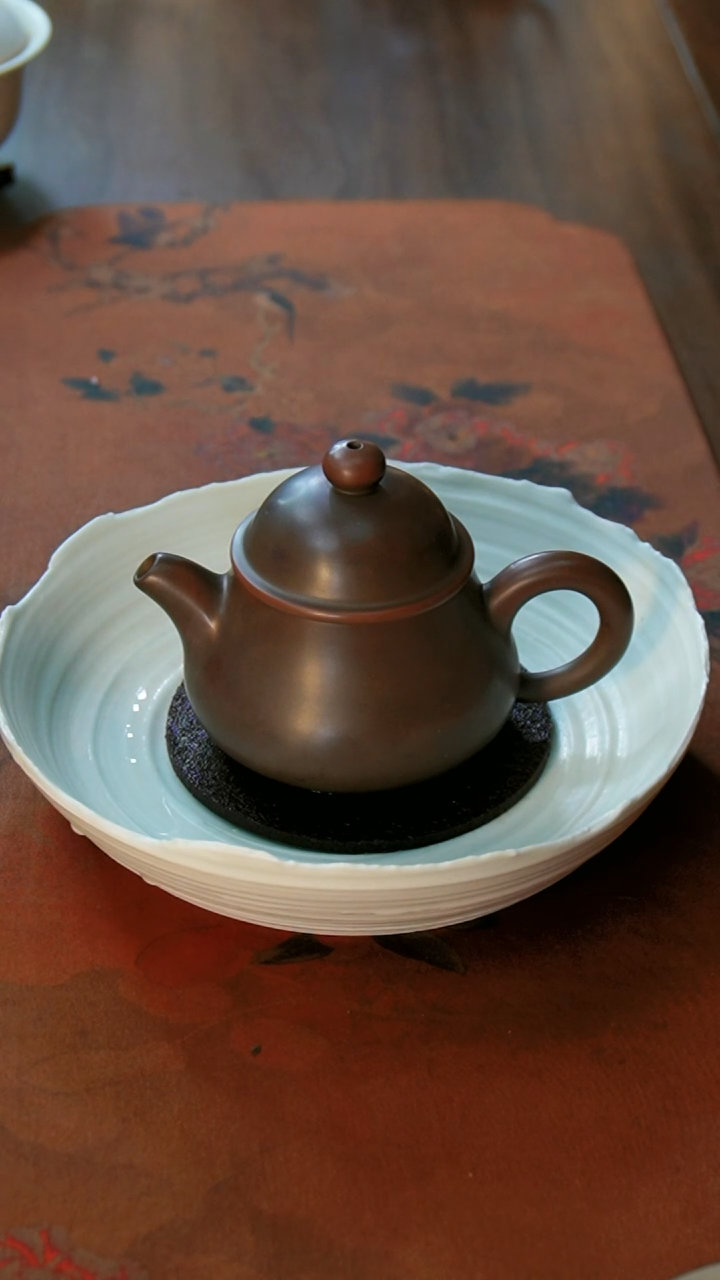 【闪购商品】坭兴陶1号古铜色小官帽茶壶130ml