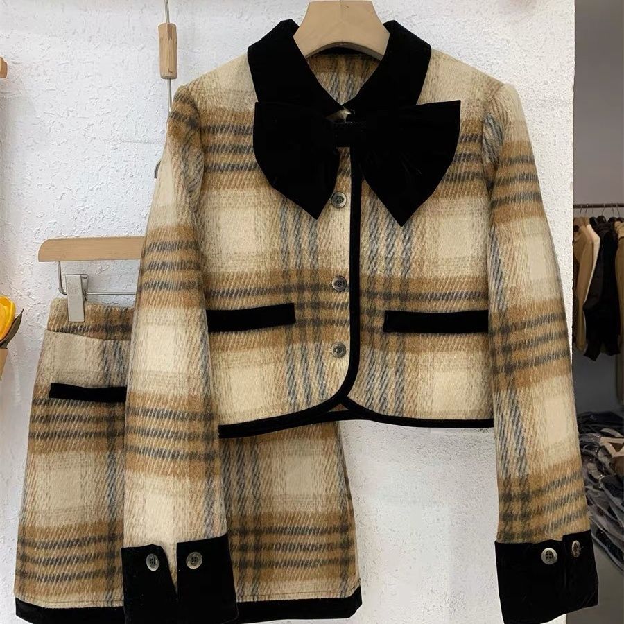 特价羽绒服新款羽绒服外套+短半身裙两件套女2024冬季蝴蝶结格