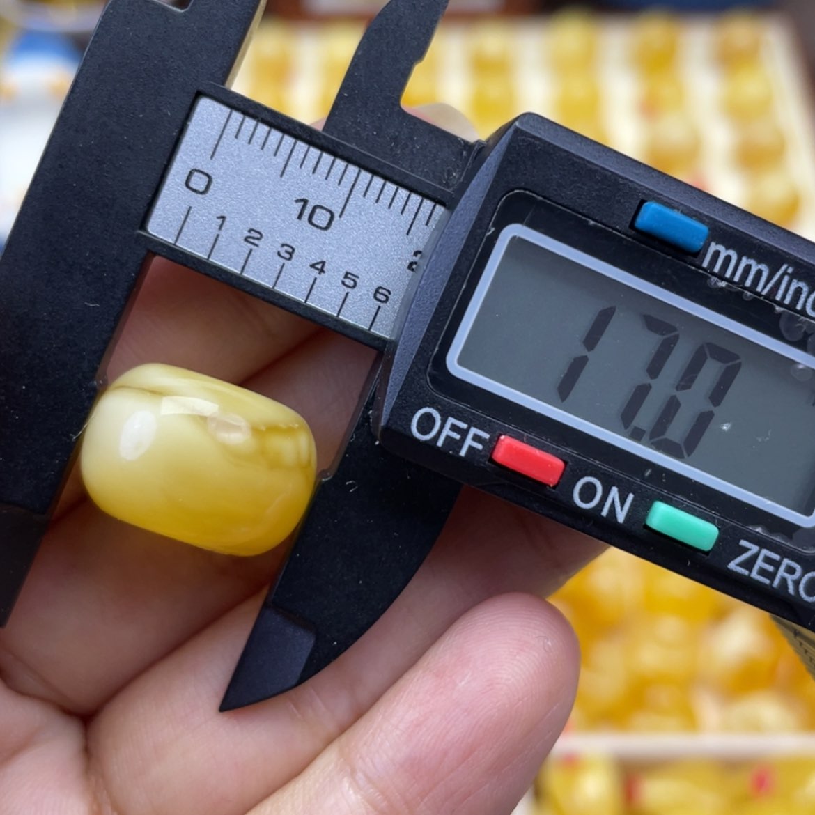 【闪购商品】琥珀裸石未镶嵌