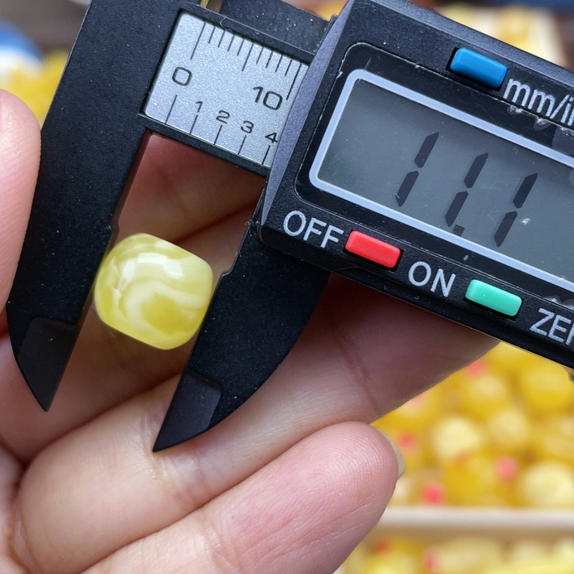 【闪购商品】琥珀裸石未镶嵌