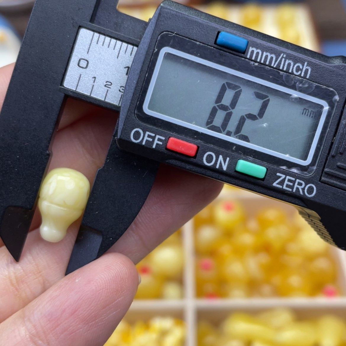【闪购商品】琥珀裸石未镶嵌