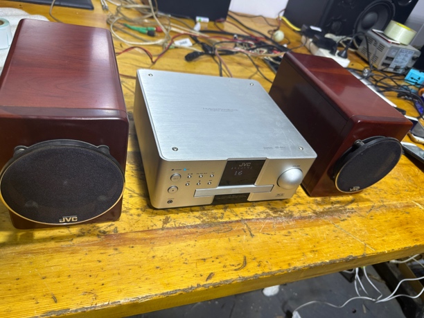 9新 JVC/杰伟世 音箱功放 不支持七天无理由退货 运费自理