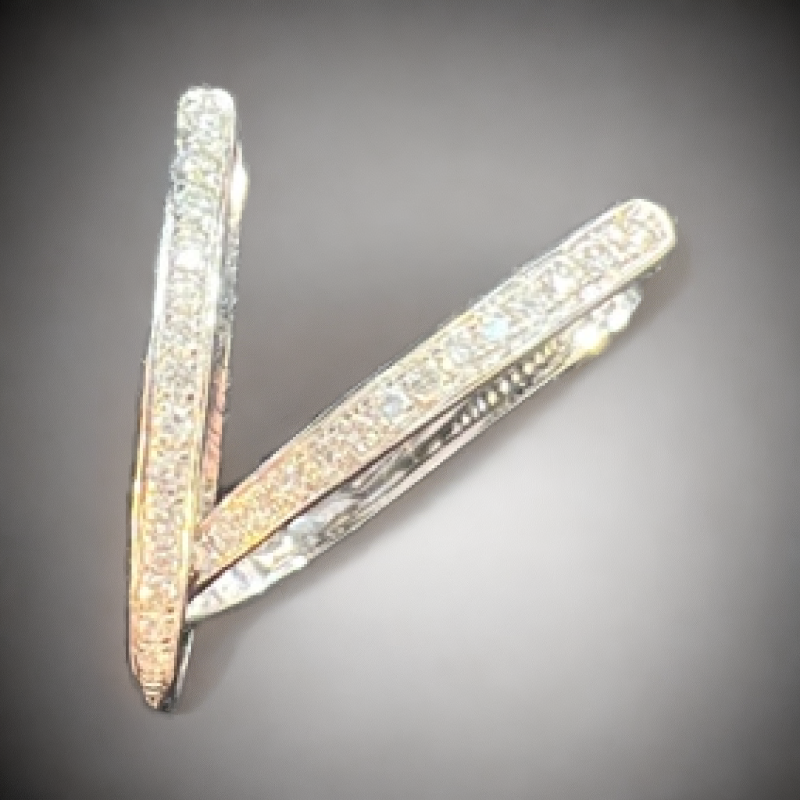 18k金镶嵌天然钻石耳包