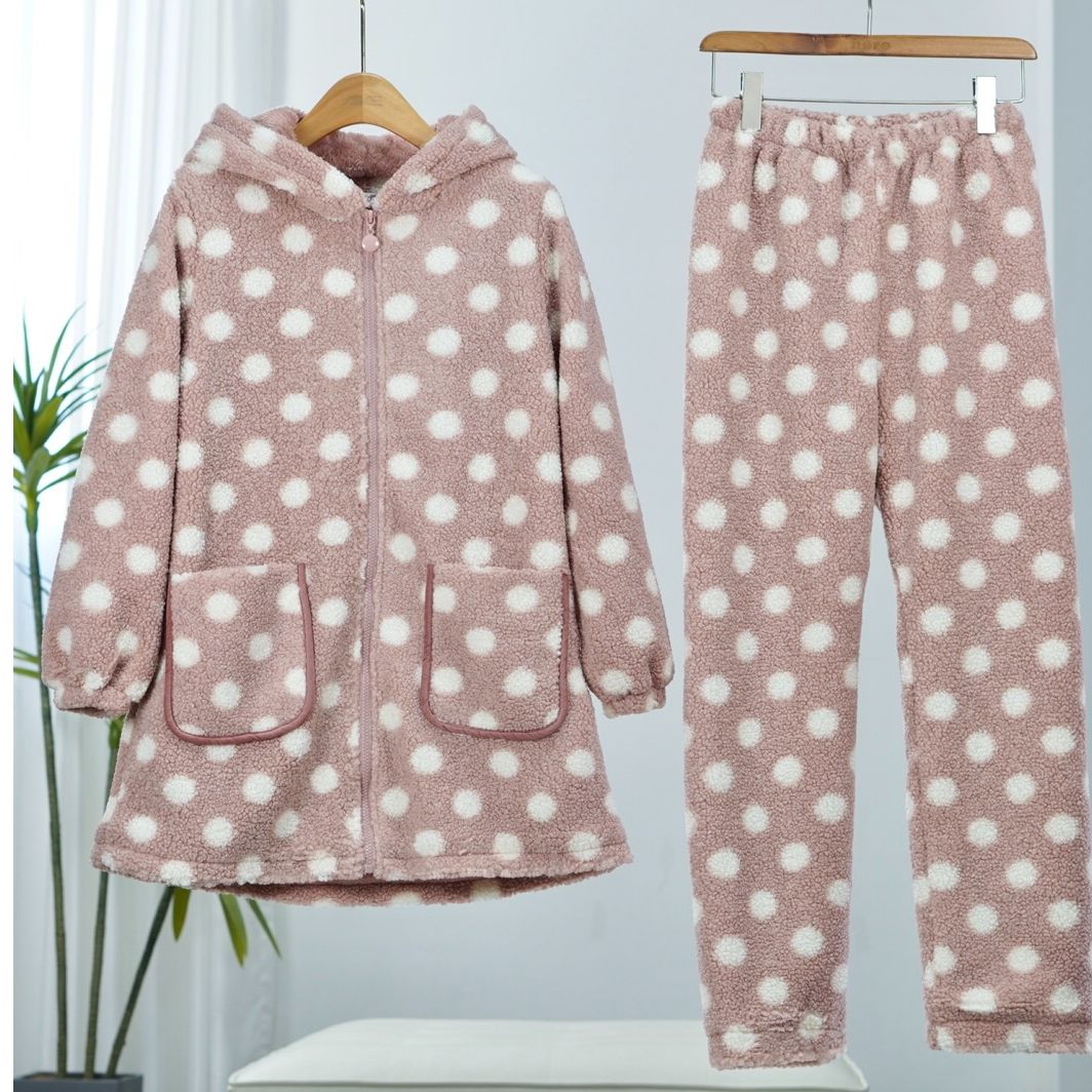 一路童行  A520 女装时尚撤柜加厚外穿保暖时尚套装 216055