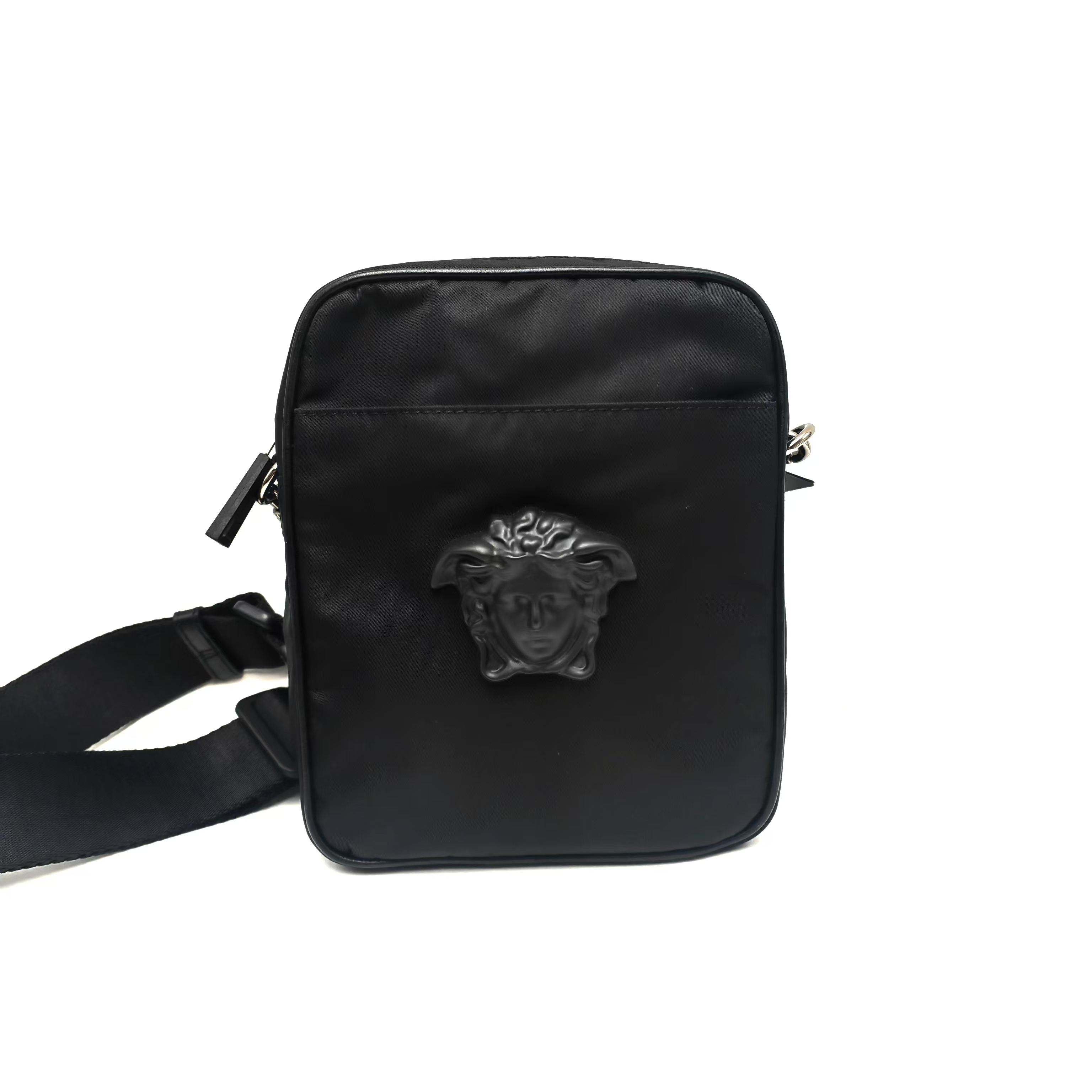 99新 VERSACE/范思哲 范思哲竖版相机斜挎包/M262/赠钥匙扣
