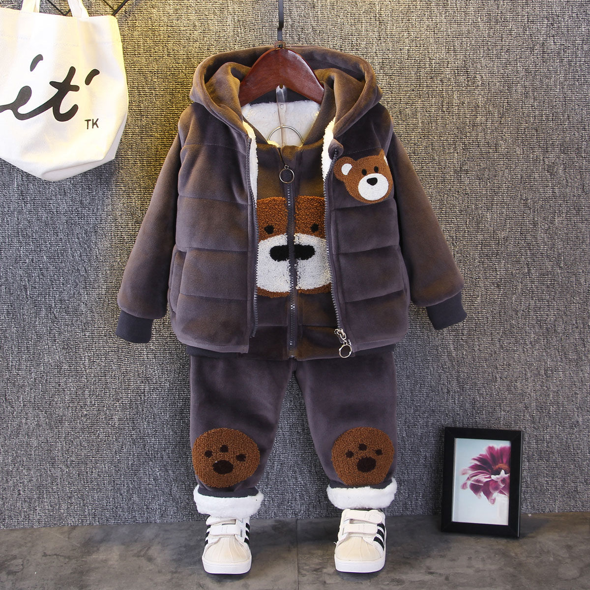 女童装秋冬款加绒加厚三件套装婴儿童卫衣男宝宝冬装外套潮时男童