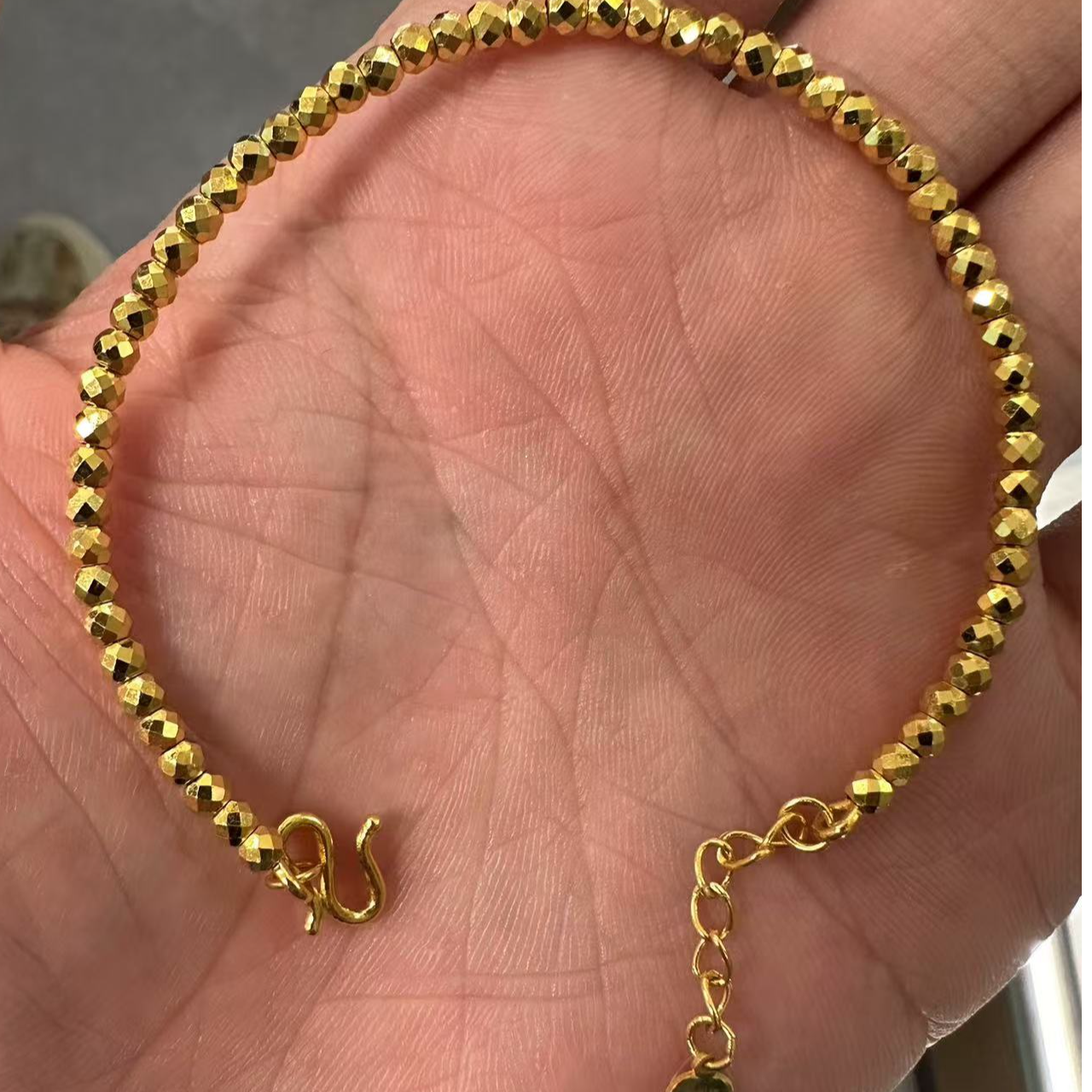 金至福足金时尚经典潮流百搭轻奢简约大气闪亮精美蹦迪珠手镯