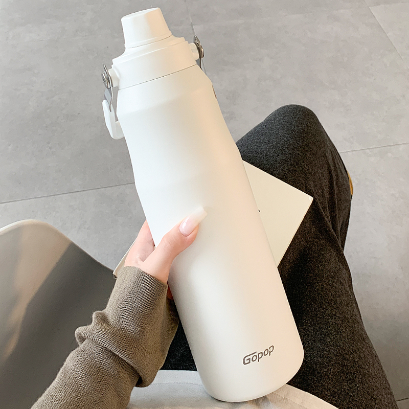 简约保温杯女生新款2024吸管水杯男士户外运动大容量便携喝水杯子