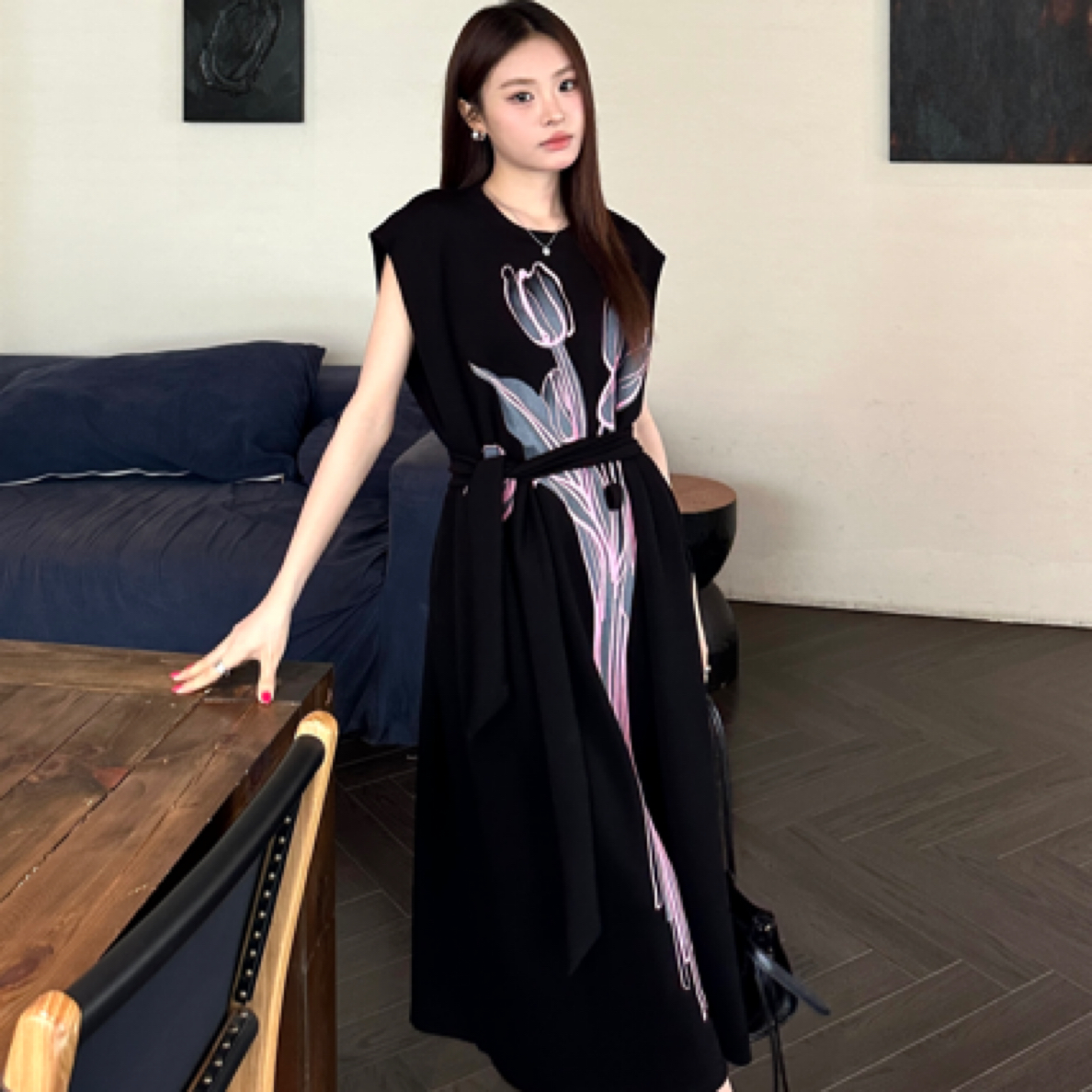 SUNINSKY郁金香的礼物高级感直角肩无袖连衣裙-S45002