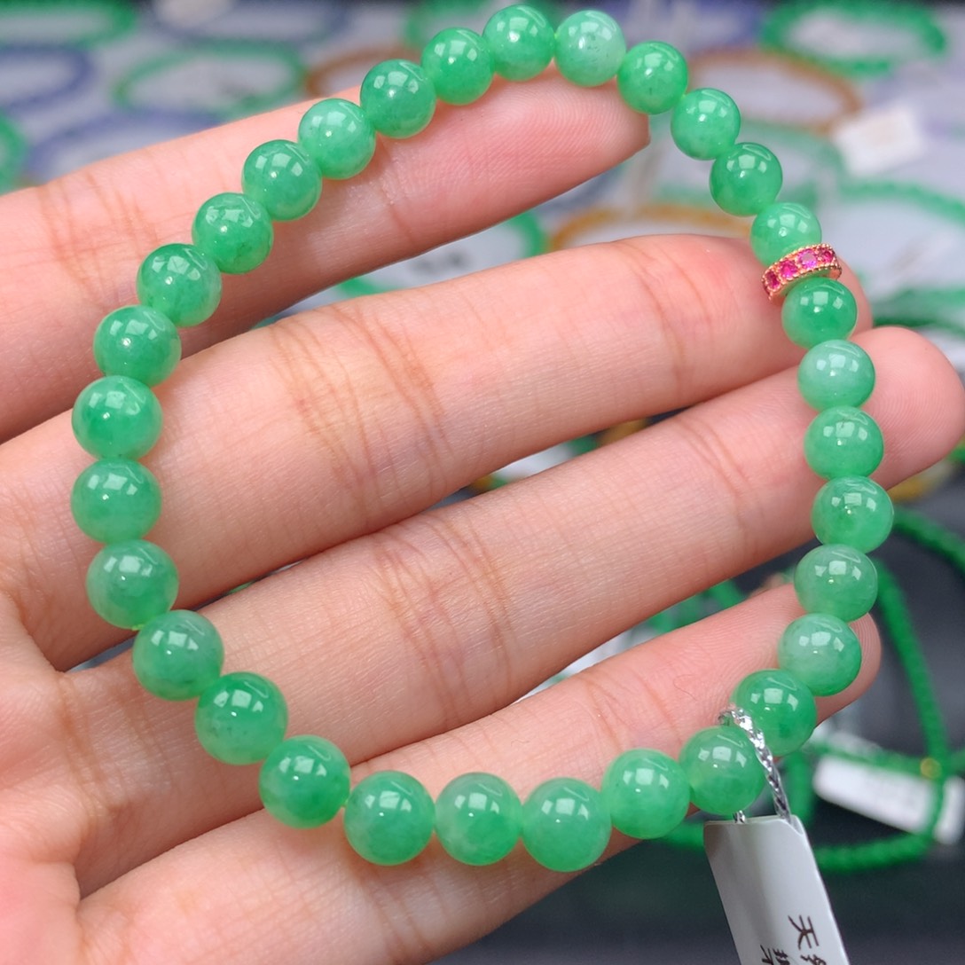 翡翠手链未镶嵌卡