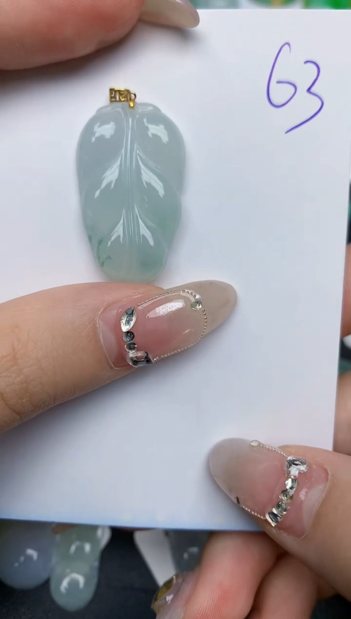 【闪购商品】翡翠颈饰18K金镶嵌63