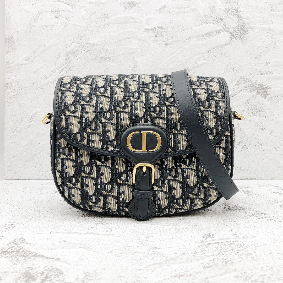 95新 Dior/迪奥 Dior老花bobby中号