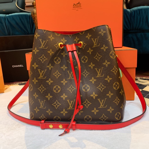99新 LouisVuitton/路易威登 LV老花红内水桶包  25110056-01