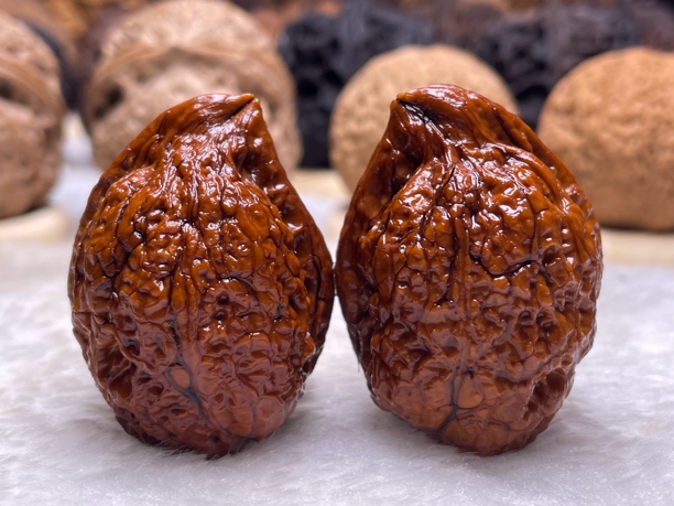 异形鹰嘴32mm-云南铁核桃