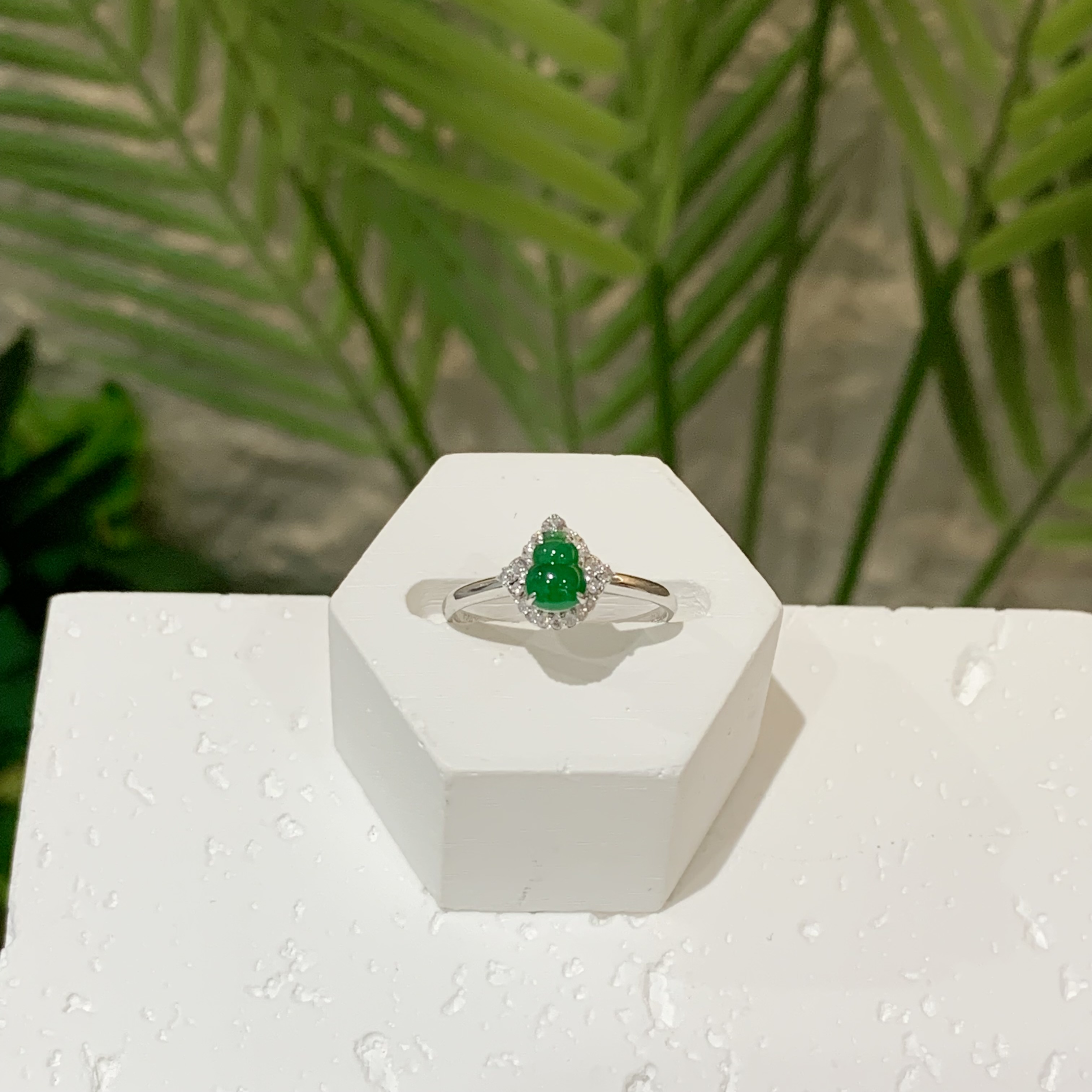 XY6天然缅甸翡翠绿葫芦戒指18k金 多样性发1个|CXQ