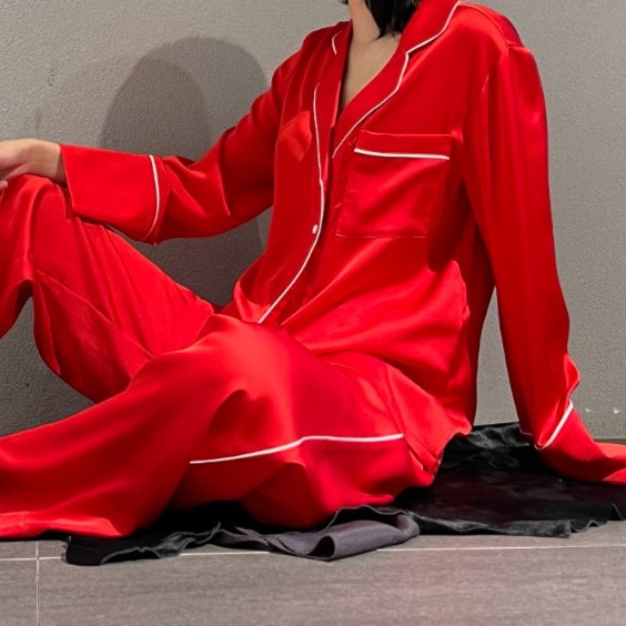 红色舒适睡衣套装女士宽松
