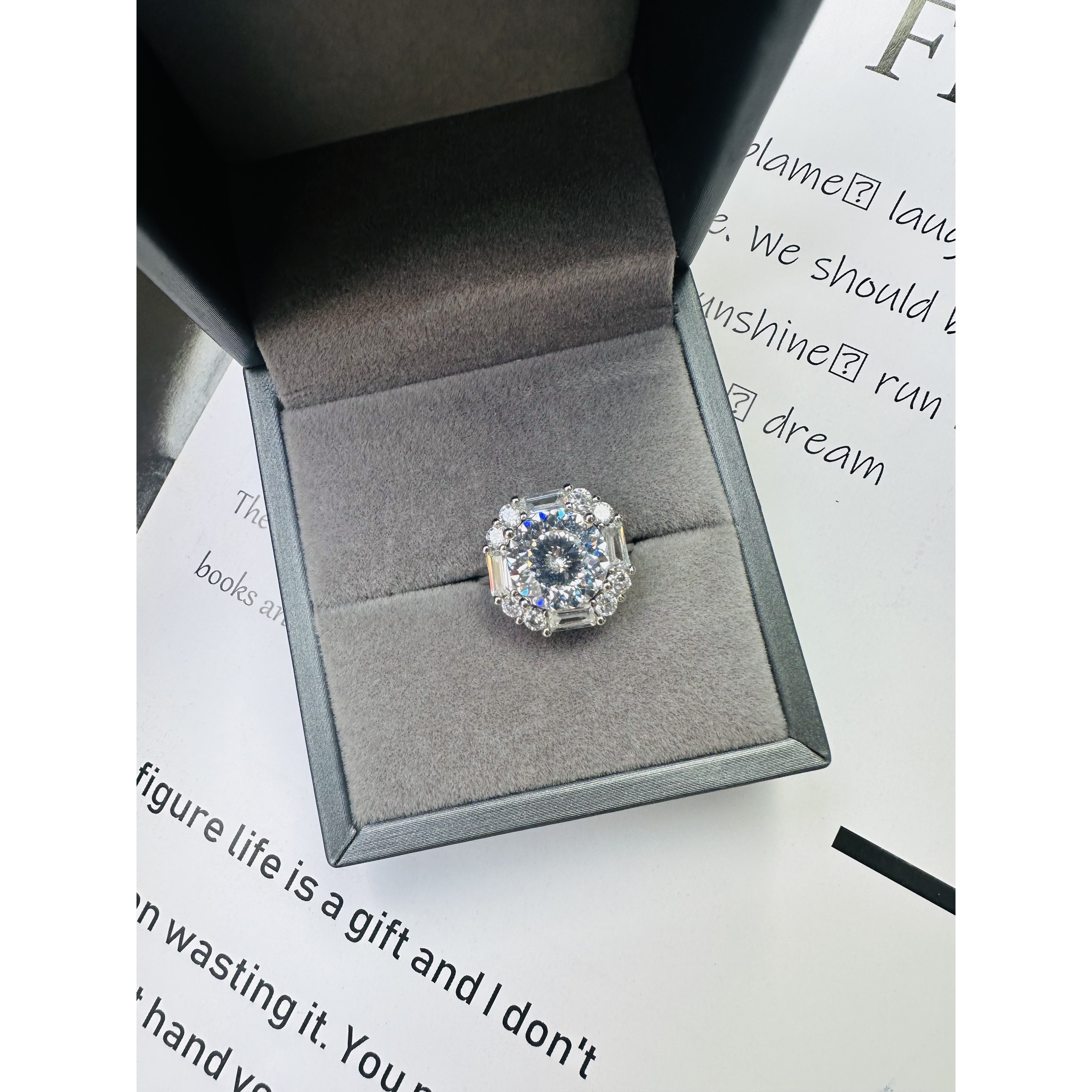 晶泽戒指5ct【美不将就】流光溢彩戒指LB038